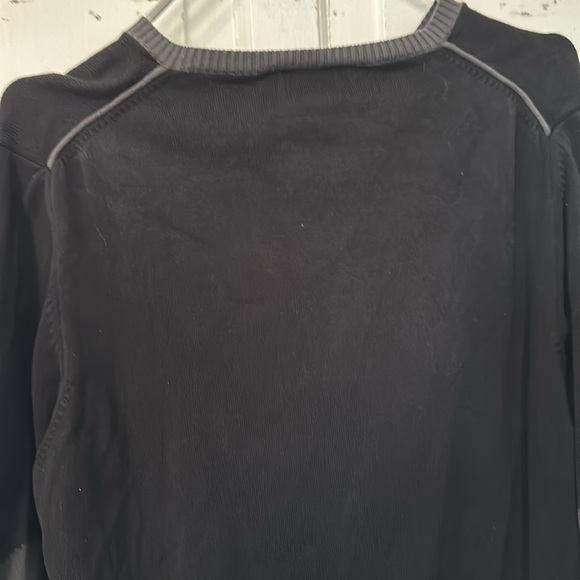 Emporio Armani Black V-Neck Sweater with Classic Pullover Style - Picture 4 of 13